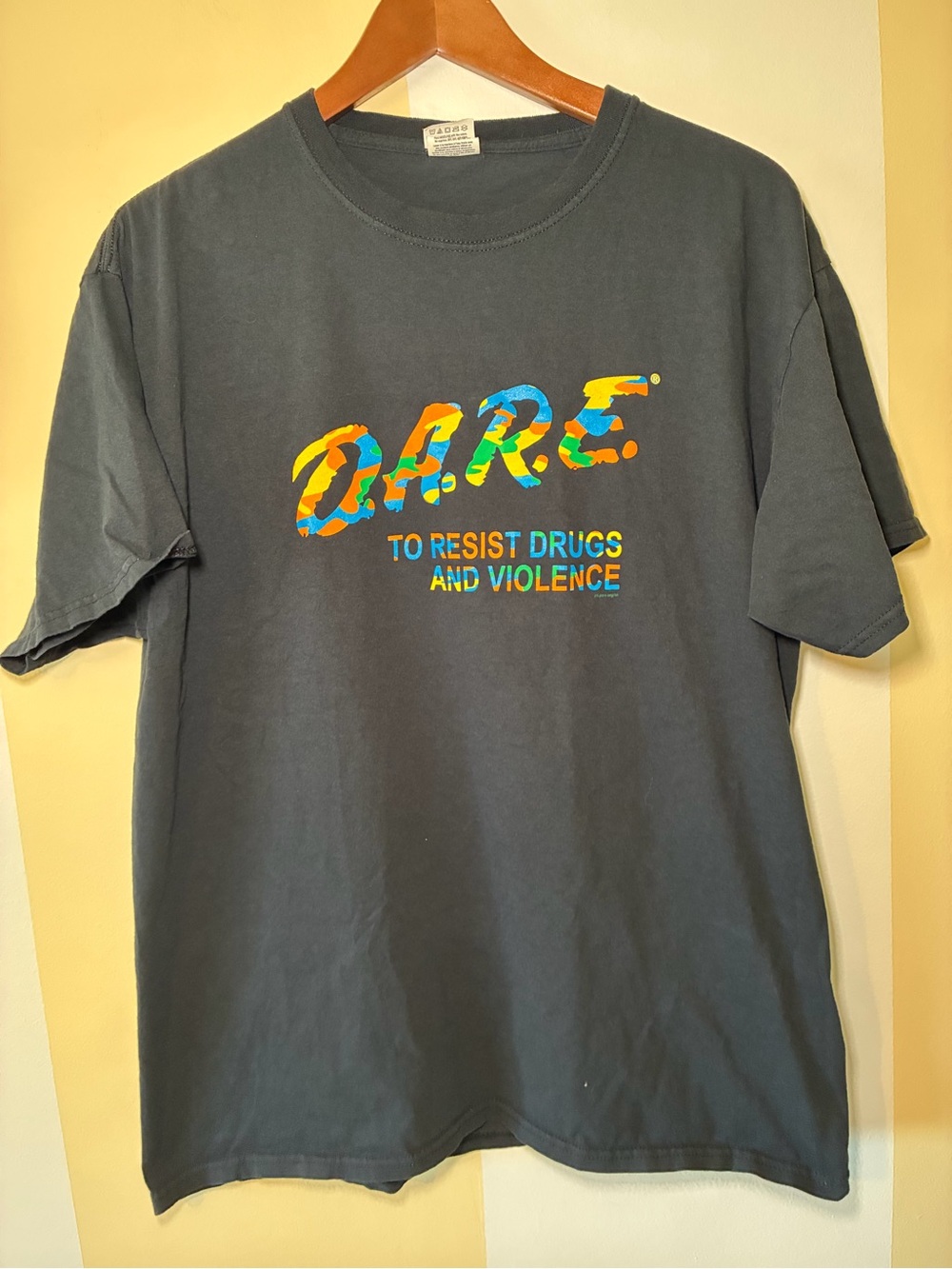 Vintage DARE Camo Logo T Shirt Black Fruit of the Loom Large
